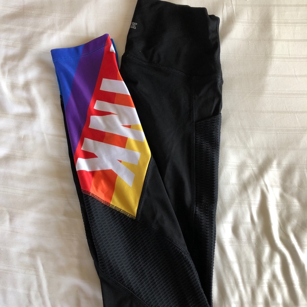 VS PINK Ultimate Leggings
